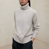 베이지 카퀴 스웨터