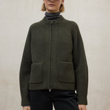 그린 릴리움 스웨터