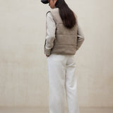 베이지 스튜어트 베스트