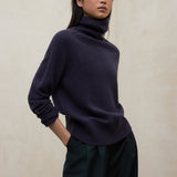 바이올렛 카퀴 스웨터