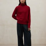 레드 카퀴 스웨터